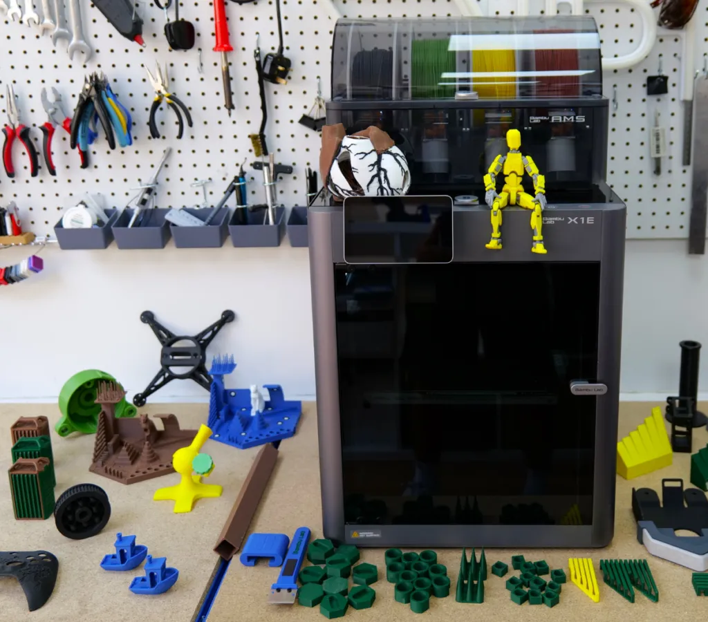 Преглед: Bambu Lab X1E – нов стандарт за настолни 3D принтери