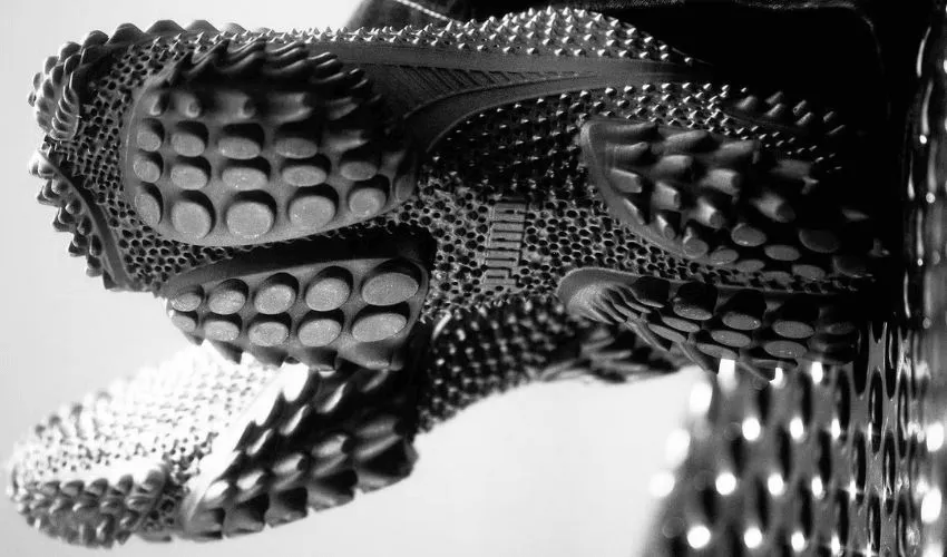 3D отпечатано възраждане на маратонки PUMA Mostro, показано на Седмицата на модата в New York