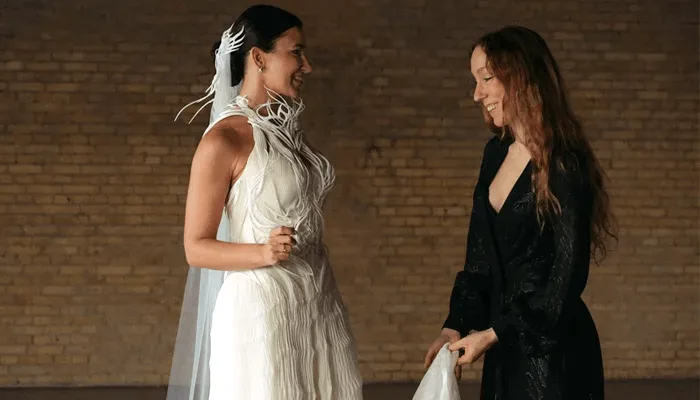 Дизайнерът Iris van Herpen разкрива за първата 3D отпечатана сватбена рокля
